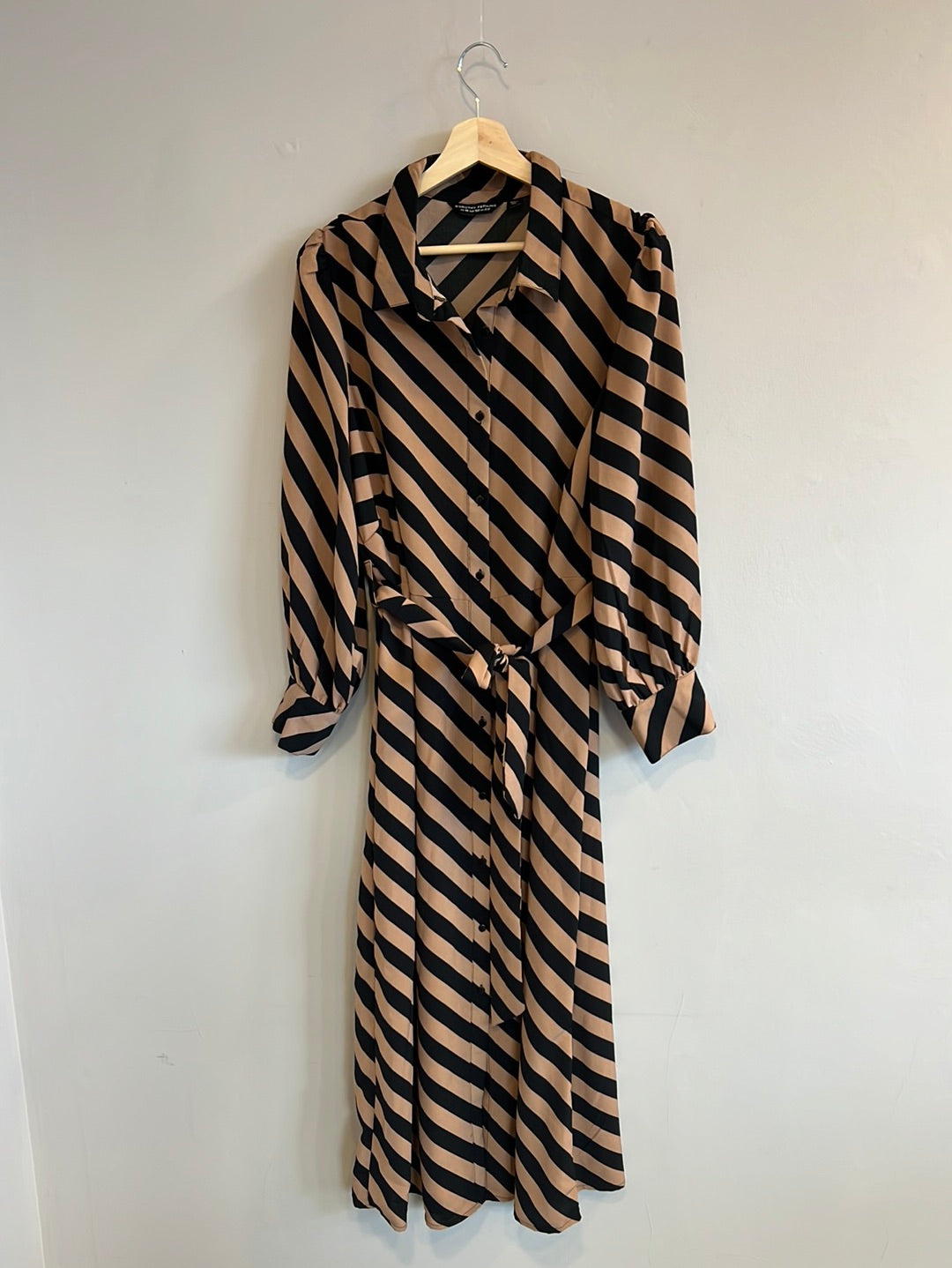 Dorothy Perkins Stripe belted dress Round Retail