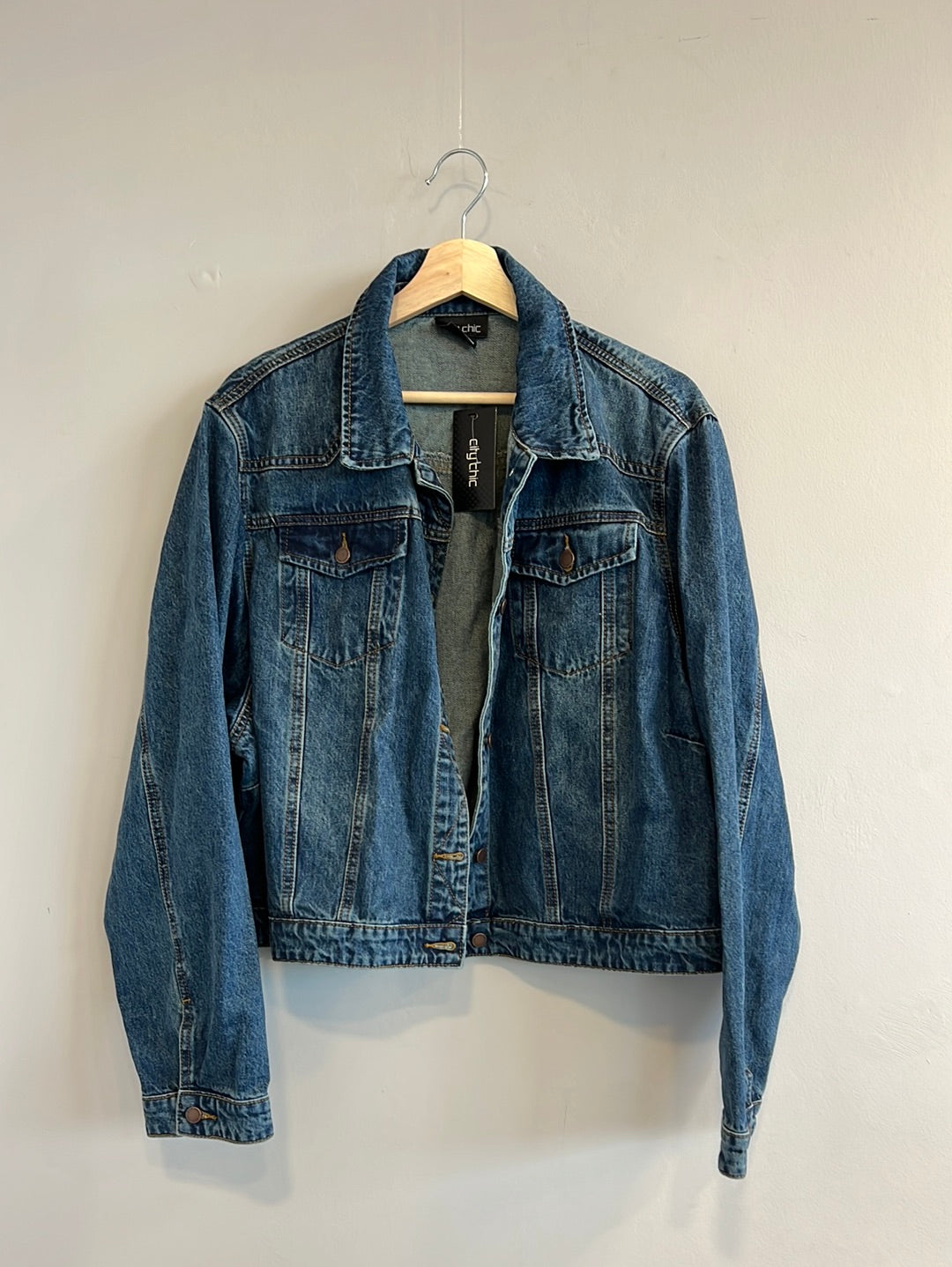 Chic hot sale denim jacket