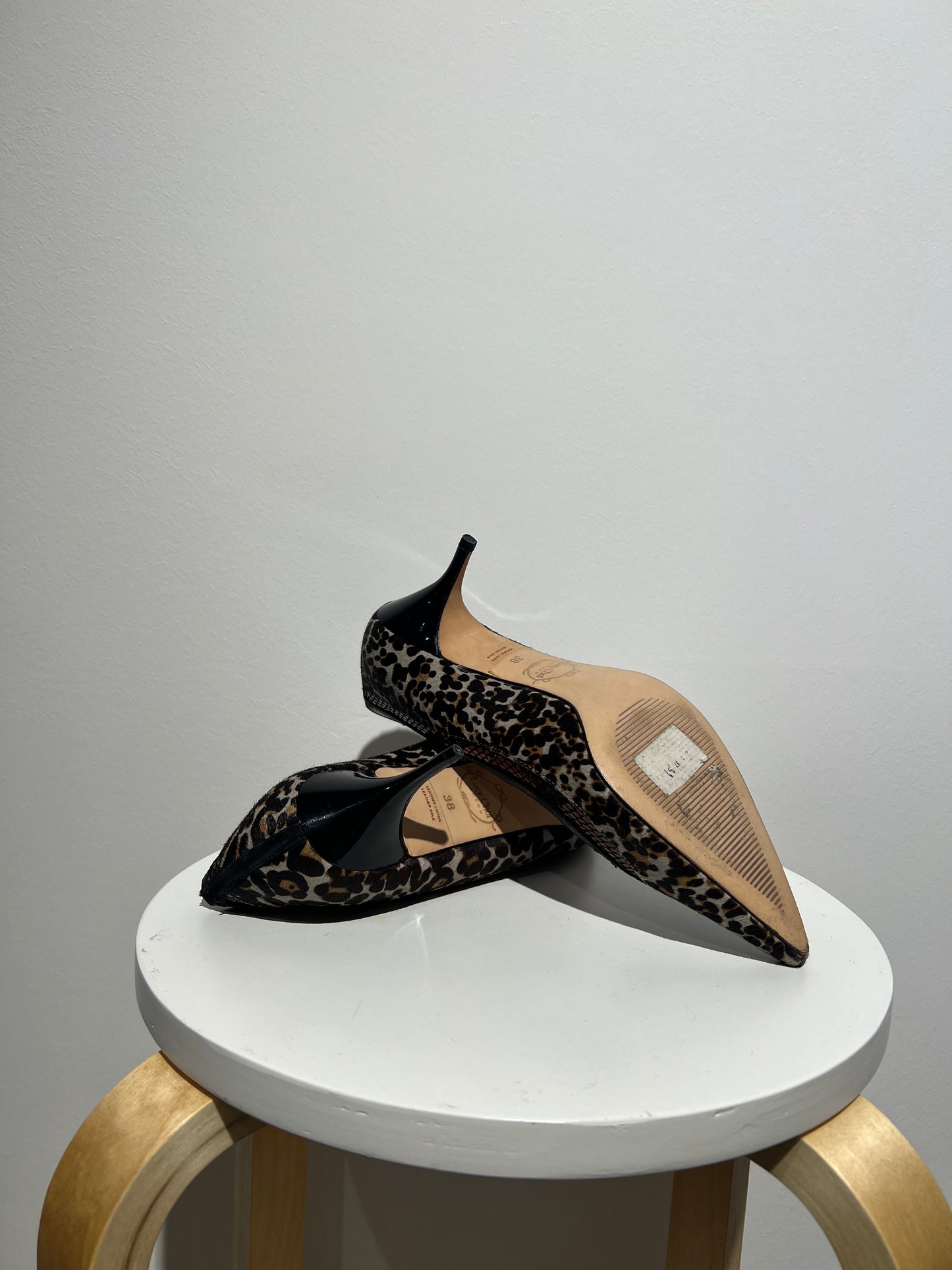 Lucy Choi - Leopard print court shoes