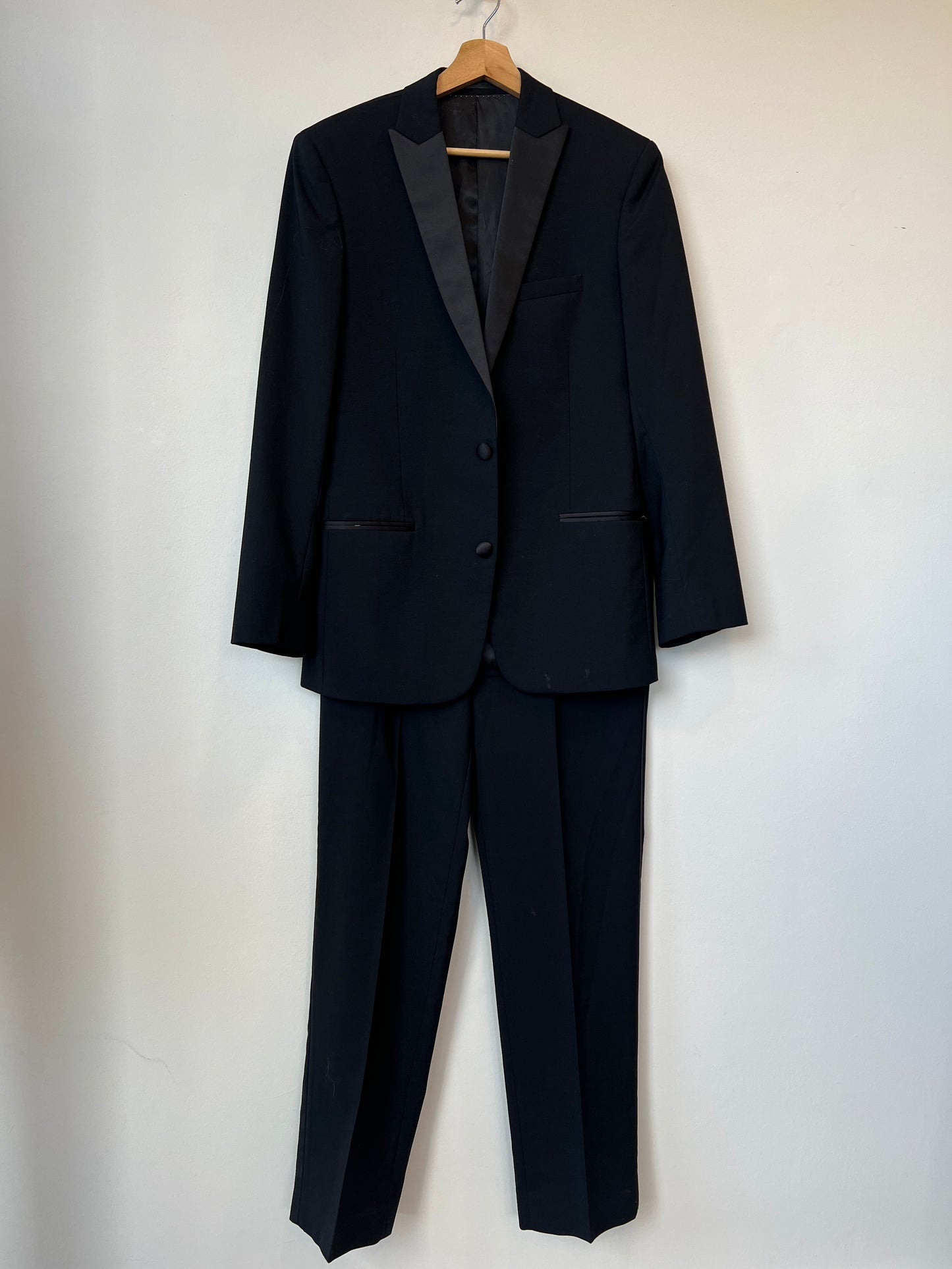 Moss Bros - Dinner suit