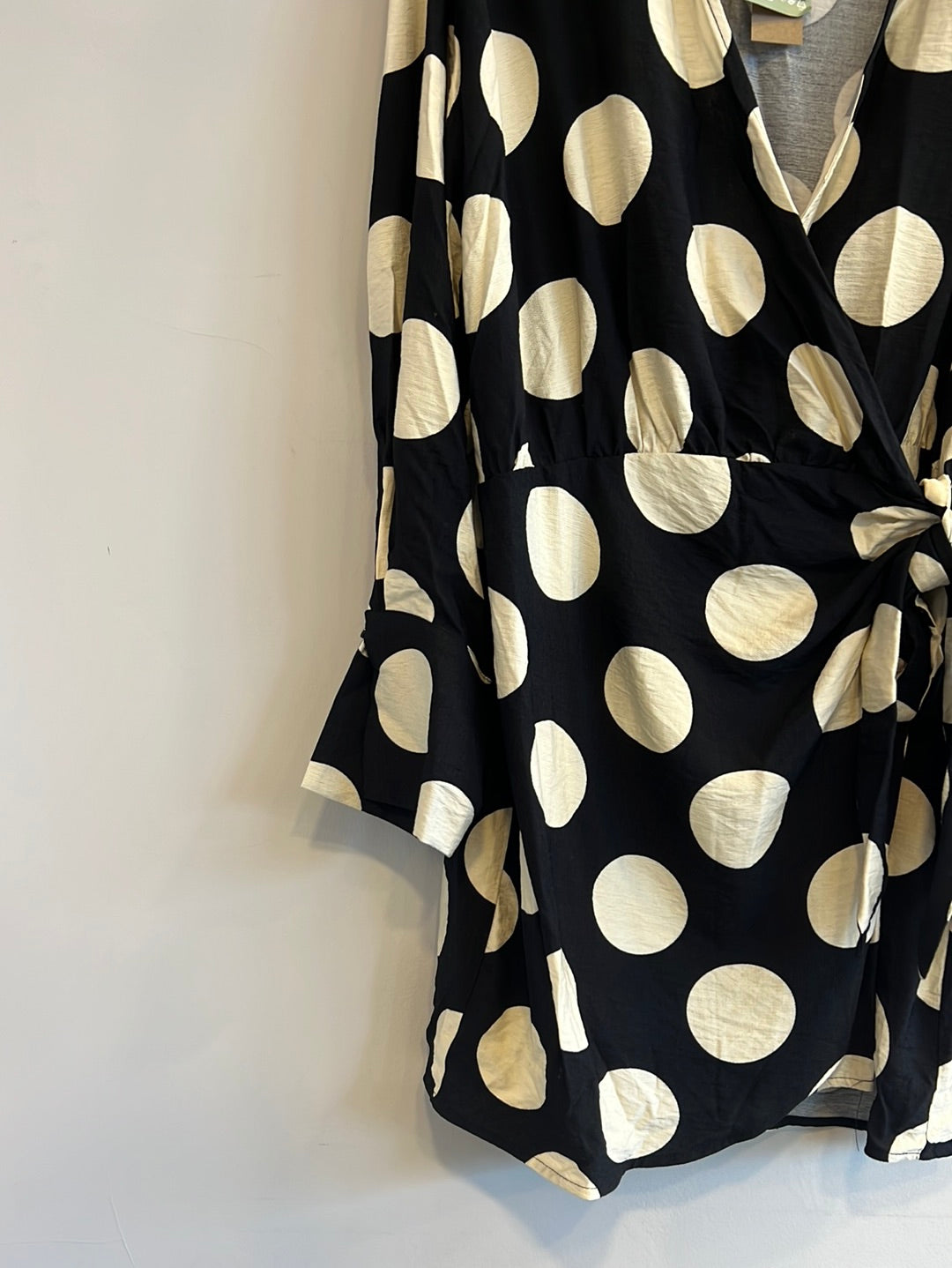 H & m polka hotsell dot dress