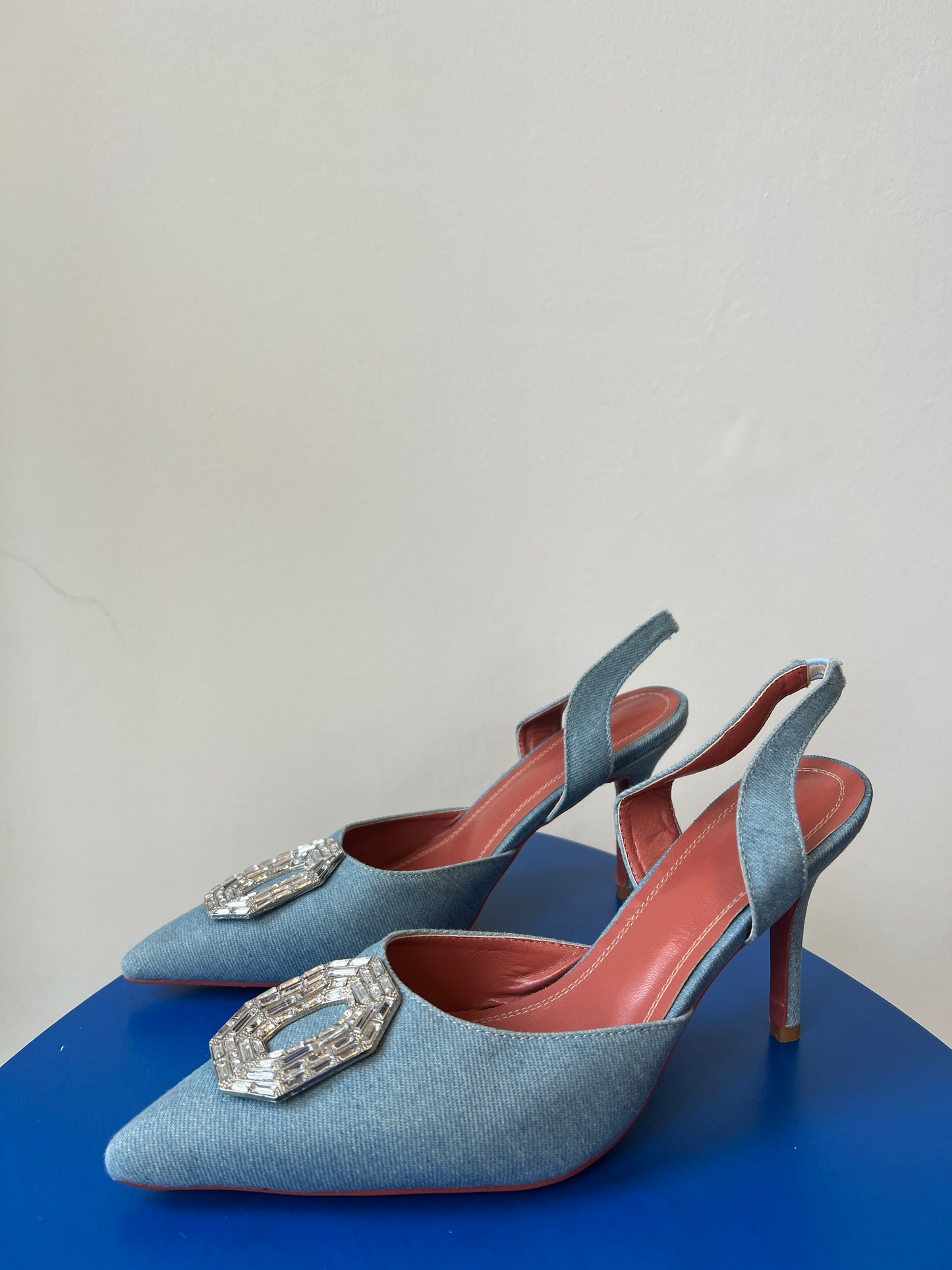 No Label - Denim buckle pointed heels