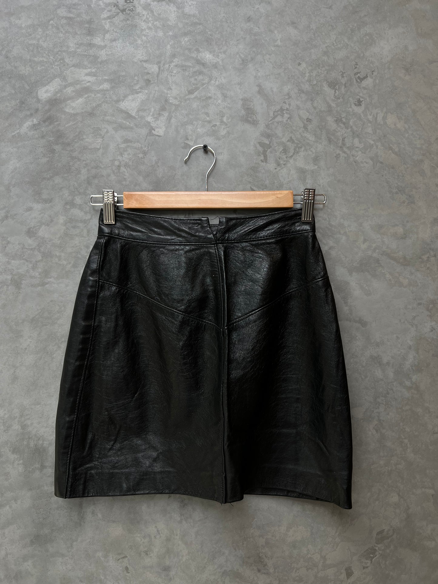 Vintage - Leather star stud skirt - 8